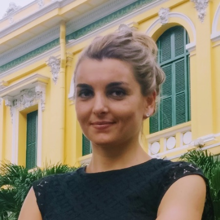 Laurence DURAND (IFAG Angers 2007) - Superwoman in data au Vietnam