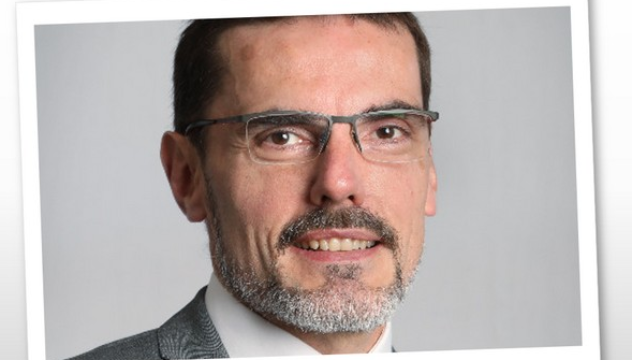 Pierre-Jean RENAULT (IFAG Montluçon 1993) - Il restructure et booste les laboratoires de niche.