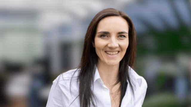 [PORTRAIT DIRIGEANTE] - On ne naît pas dirigeant-manager, on le devient ? Delphine PICOTIN (IFAG Lyon 2006), co-fondatrice de Linckia nous révèle les clés de la réussite d'un "bon" manager. 